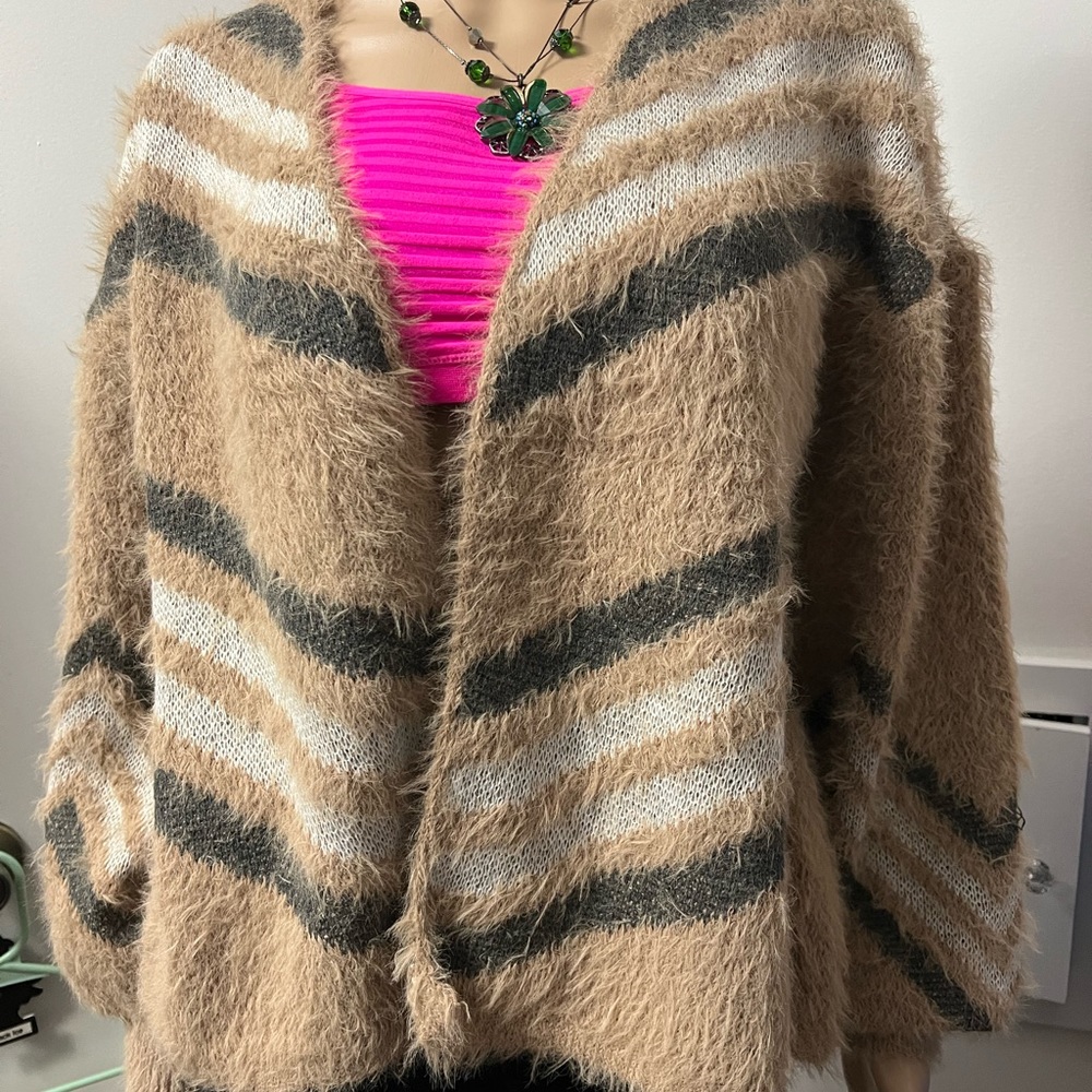 New cárdigan Love XL